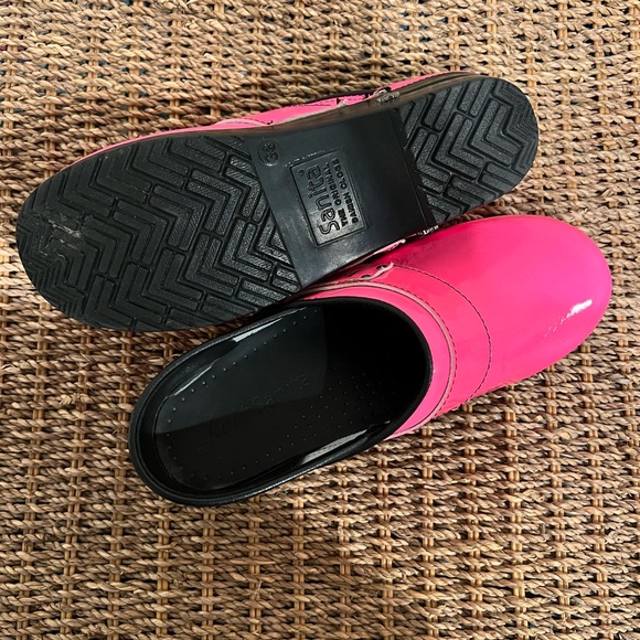 Koi by Sanita clog. Hot pink. Size 38 - Picture 3 of 5